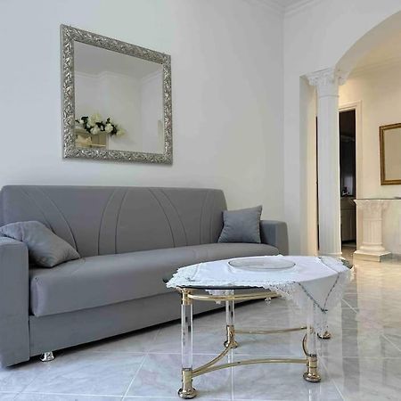 Casa Eleonora: A 5 Min Dal Mare + Free Parking Apartment Ventimiglia Luaran gambar