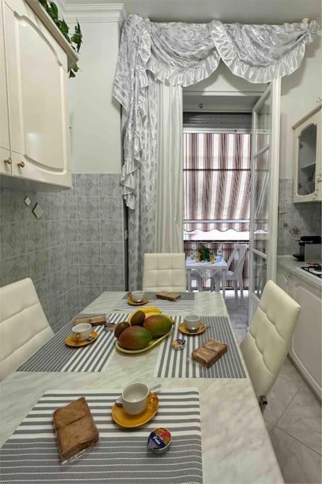 Casa Eleonora: A 5 Min Dal Mare + Free Parking Apartment Ventimiglia Luaran gambar