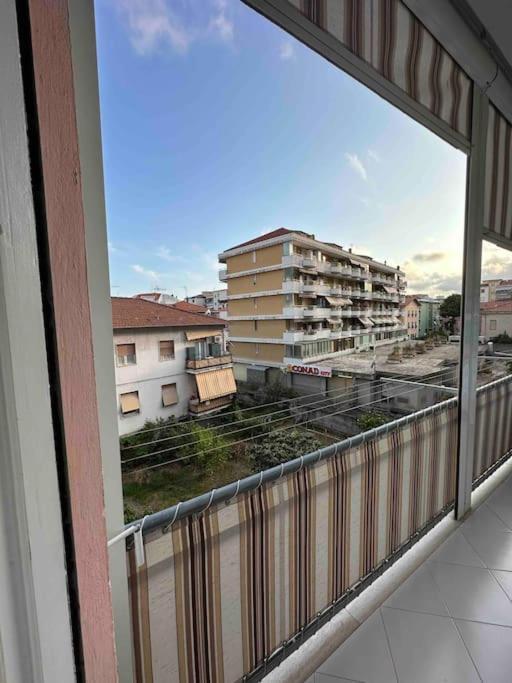 Casa Eleonora: A 5 Min Dal Mare + Free Parking Apartment Ventimiglia Luaran gambar